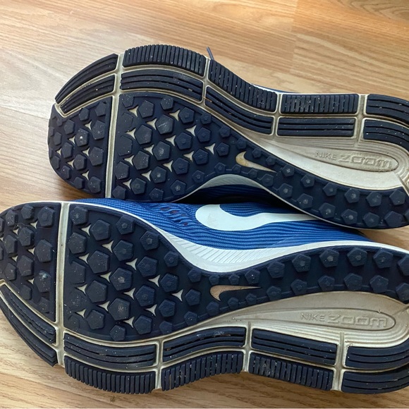 Nike Zoom Sneakers - Picture 2 of 9